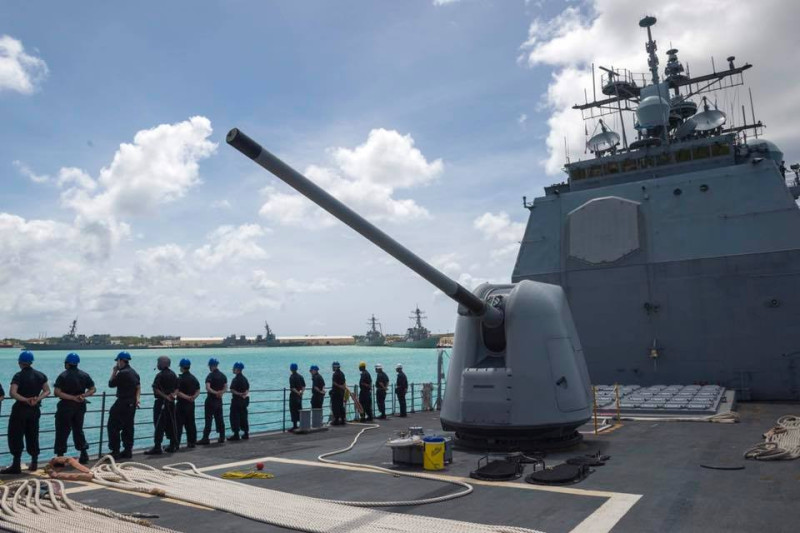 美國海軍「安提坦號」戰艦是提康德羅加級導彈巡洋艦，配備導彈與快速射擊槍，能夠擊敗來自陸海空的威脅。   圖：翻攝自安提坦號臉書