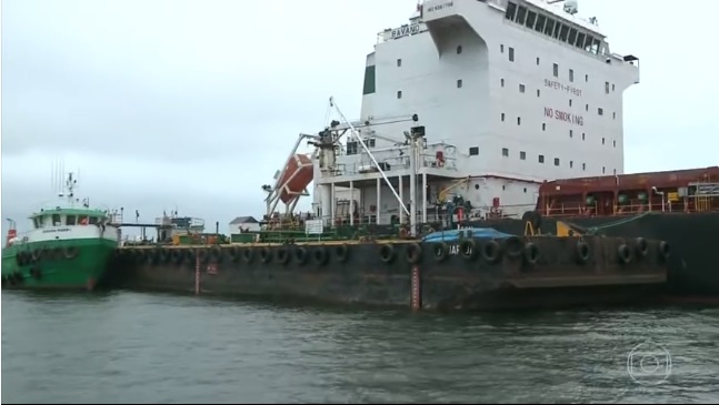 伊朗的Bavand號船和Termeh號船在巴西外海受困數週之久，終於在今天準備啟航返鄉。   圖/翻攝自PARANÁ  Paraná