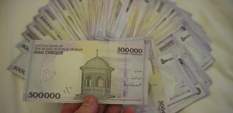 反制美國經濟制裁，伊朗政府批准一項計畫，將國家貨幣里亞爾（rial）改名為「託曼」（toman），並將面額砍去4個零。   圖：翻攝Youtube