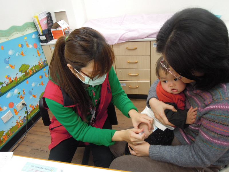 林詠青表示，如果因疫情導致沒有接種疫苗的幼童持續累積，可能會危急幼童免疫力，造成防疫缺口   圖：桃園市政府衛生局/提供