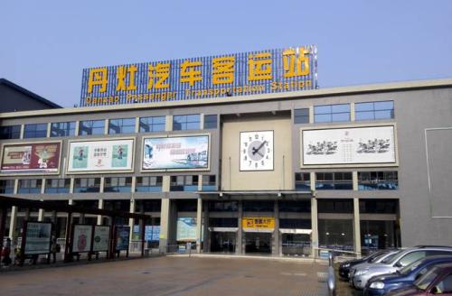 中國廣東佛山的丹灶客運站，被爆有警察採集到站旅客的口水樣本，聲稱為了防範犯罪。   圖：翻攝自中國百度網站