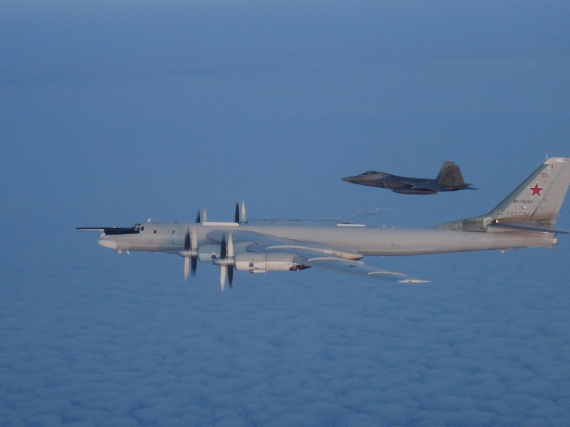 北美航太防衛司令部表示，美國和加拿大戰機8日在阿拉斯加外海攔截俄羅斯兩架Tu-95轟炸機。   圖：翻攝North American Aerospace Defense Command臉書