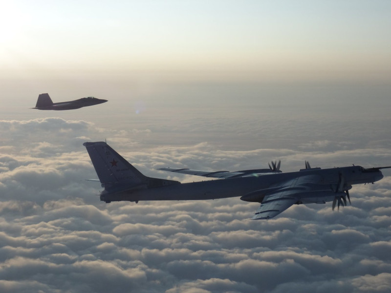 北美航太防衛司令部表示，美國和加拿大戰機8日在阿拉斯加外海攔截俄羅斯兩架Tu-95轟炸機。   圖：翻攝North American Aerospace Defense Command臉書
