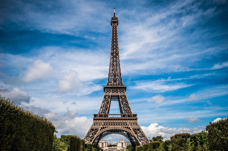 法國的法究竟唸作三聲還是四聲呢？問題掀起網友熱議。   示意圖／翻攝 Pixabay ，圖為法國艾菲爾鐵塔