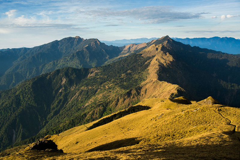 2020年為「脊梁山脈旅遊年」，推行台灣山脈觀光。配合山林解禁政策，山岳旅遊將有更大活動空間。   圖：交通部觀光局／提供