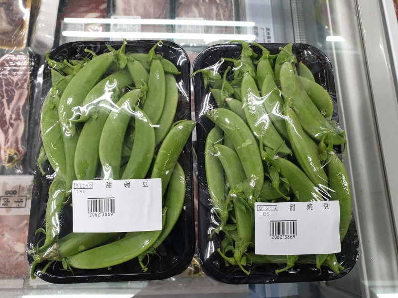 經7月份台北市衛生局抽查農藥殘留，82件中7件不合格，頂好甜豌豆、全聯火龍果、石二鍋油菜都上榜。   圖：台北市衛生局／提供