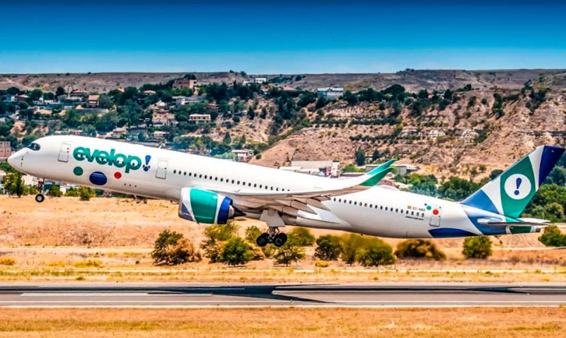 西班牙「EVELOP」航空主要經營西班牙與葡萄牙的長短途航班，多為包機。   圖：翻攝自埃福洛普航空臉書