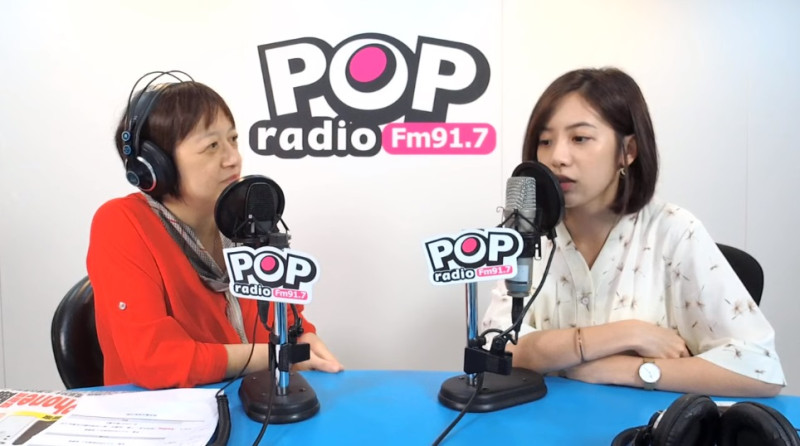 「學姊」黃瀞瑩今日受《POP搶先爆》主持人邱明玉專訪。   圖：翻攝自《POP搶先爆》