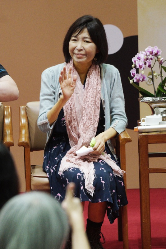 罹癌的兒童文學作家幸佳慧今晚透過臉書，感謝行政院長蘇貞昌提早頒金鼎獎的特別貢獻獎給她。   圖：張良一/攝