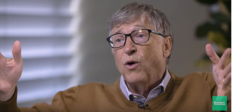 比爾蓋兹（Bill Gates）近期受訪時，對於拆散美國科技巨頭的做法表示質疑，認為這並非反壟斷的解決方案。   圖：翻攝自Bloomberg官方YouTube