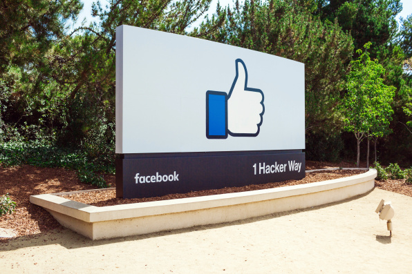 Facebook近期宣布成立獨立的監督委員會，將負責審查該公司旗下的社群平台內容   圖：翻攝自Facebook官網