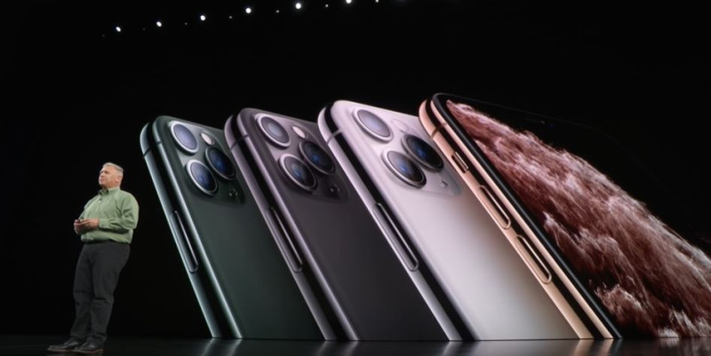 iPhone 11系列新機將於明天（20日）早上8點正式開賣，電信三雄分別祭出多項排隊優惠。   圖：翻攝自Apple官方YouTube