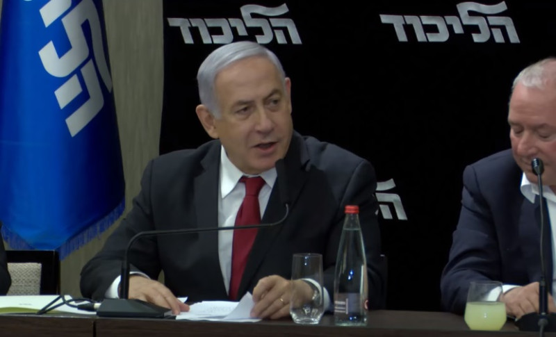 以色列總理尼坦雅胡（圖）呼籲主要對手、前參謀總長甘茨共組大聯合政府。   圖：翻攝尼坦雅胡臉書影片