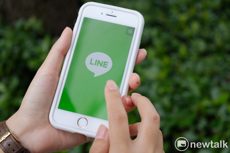 LINE稍早宣佈，在iOS版的最新9.19 版更新中，將使用者年齡規範由4歲調高至12歲。   圖：葉宜哲／攝