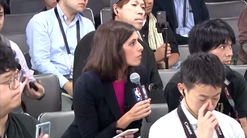 《CNN》記者麥克法倫（Christina Macfarlane）在火箭隊的記者會上提出與香港爭議有關的問題遭到制止。   圖 : 翻攝自@Rockets_Insider推特
