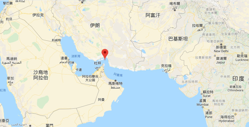 日本朝日新聞報導，日本已決定派遣自衛隊進駐荷莫茲海峽（Strait ofHormuz）。   圖：翻攝Google Map