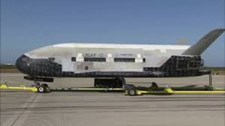 五角大廈研發的X-37B太空飛機。   圖 : 翻攝自youtube