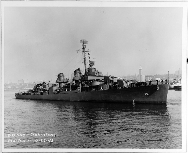 美軍驅逐艦「約翰斯頓號」1943年3月下水，二戰期間參與多場戰事，相當勇猛，獲得6枚戰鬥之星。   圖：翻攝自美國海軍與遺產文化部