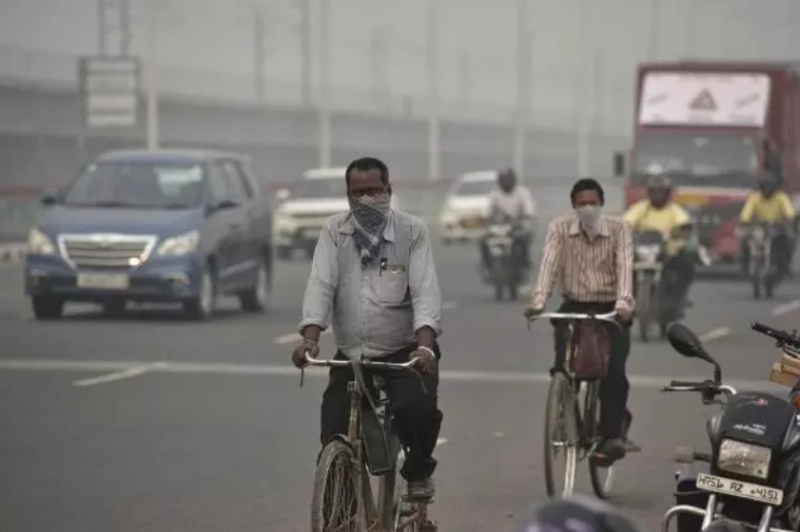 印度首都新德里已成「毒氣室」。   圖：翻攝自騰訊新聞網