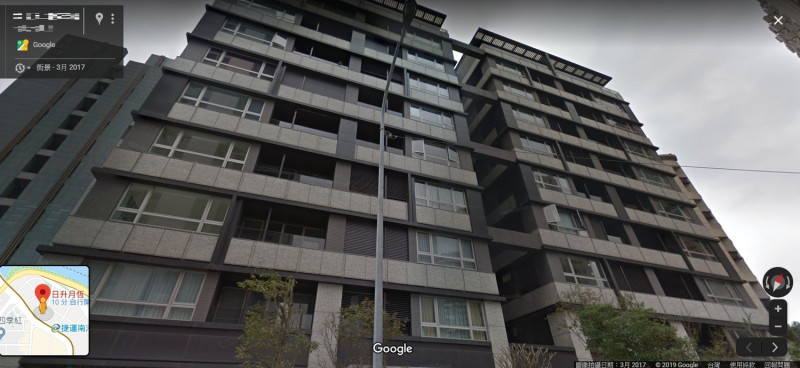 國民黨總統參選人韓國瑜遭週刊爆料，在「失業」的最後一年，還大手筆購買台北市南港總價高達7200萬的豪宅。   圖：翻攝Google Map街景