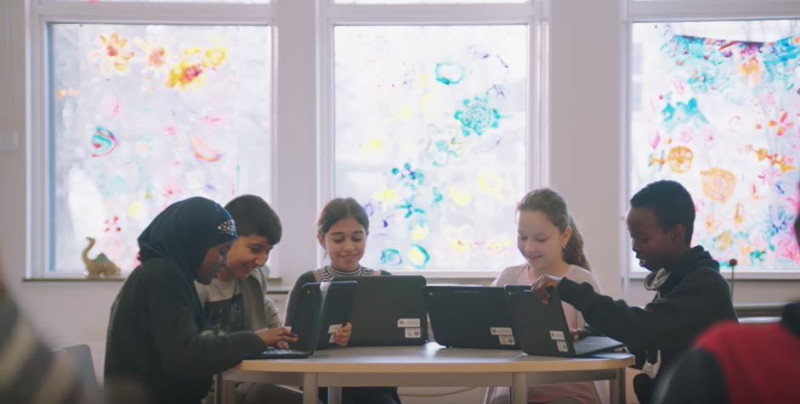 Google旗下Chromebook筆電因定價低、易用而受到校園歡迎，近期卻被蘋果高層諷刺為｢廉價測驗工具」。   圖：翻攝自 Google for Education