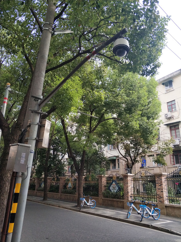 上海街道隨處可見監視器。   圖 : 中央社