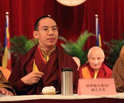 目前駐錫北京的第11世班禪喇嘛確吉傑布是由北京當局所選定，又被稱為「漢班禪」。   圖 : 翻攝自zhidao.baidu.com