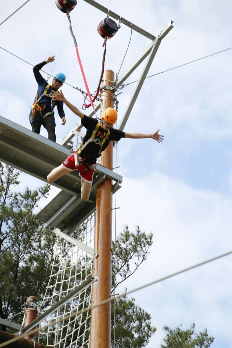 高16米的『自由落體』高空彈跳，挑戰人類攀高跳躍的極限。   圖：桃園市政府青年事務局／提供