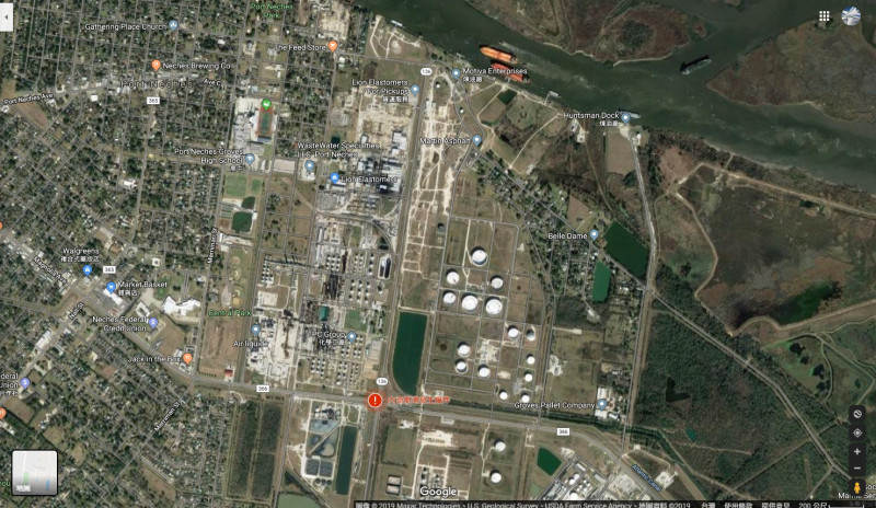 美國化學公司TPC集團一座位在德州東南部的工廠今天發生2次爆炸，威力遠達48公里外都能感受到，當地居民形容為小型地震。3名工人在事故中受傷，當局已下令疏散6萬人。   圖 : 翻攝自google地圖