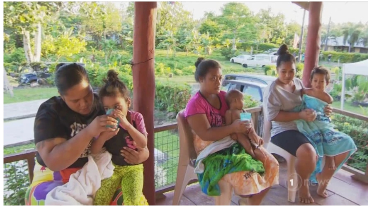 太平洋島國薩摩亞（Samoa）衛生部今天表示，國內疑似感染麻疹的病例數在過去一週翻了超過一倍至3530起，而死於麻疹的人數也從一週前的20人增至48人。   圖 : 翻攝自騰訊網