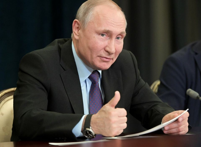 據《太陽報》報導，傳俄羅斯總統普丁（Vladimir Putin）疑似患有帕金森氏症。   圖：翻攝自普丁臉書