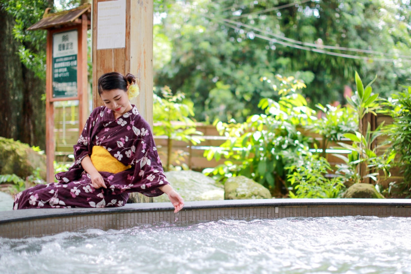 台南最有名的關子嶺溫泉還有浴衣體驗，打造日式氛圍。   圖：台南觀旅局／提供