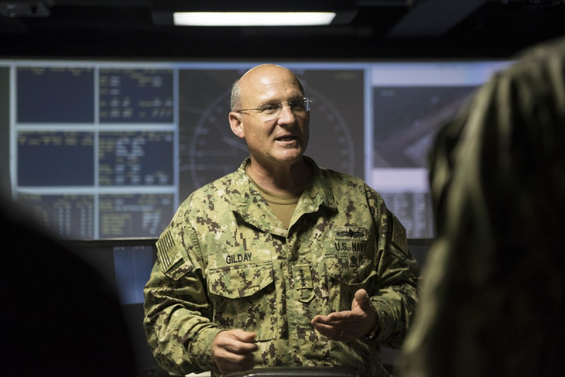 美國海軍作戰部長吉爾戴上將表示，美國海軍將投注更多關注於中國對美國構成的近期威脅。   圖：翻攝自美國《海軍學院新聞》