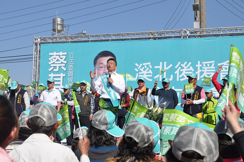 蔡其昌擔任立委後投入非常多心力在較偏鄉的溪北地區。   圖：蔡其昌競總提供