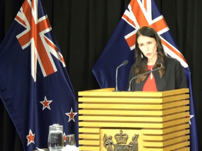 紐西蘭總理阿爾登今（16）日表示，白島火山爆發事件若查有涉及不法，最高可處有期徒刑5年。   圖：翻攝Jacinda Ardern臉書影片
