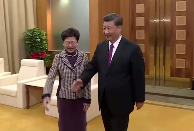 中國國家主席習近平今天在澳門接見香港特首林鄭月娥。   圖：翻攝自RTHK NEWS臉書影片