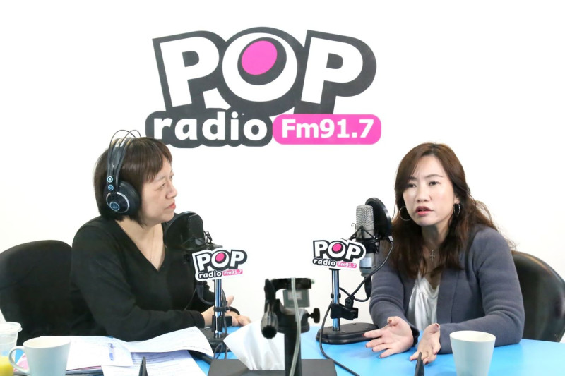 韓競選辦公室總發言人王淺秋接受電台專訪。   圖：《POP搶先爆》/提供