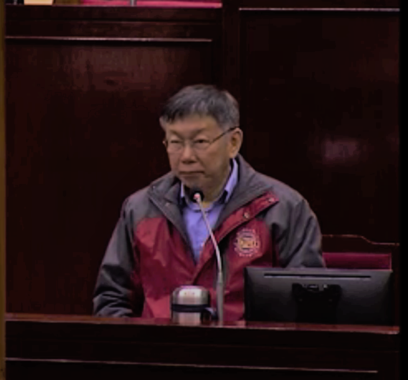 台北市長柯文哲今（26）天到市議會進行專案報告。   圖：擷自直播畫面