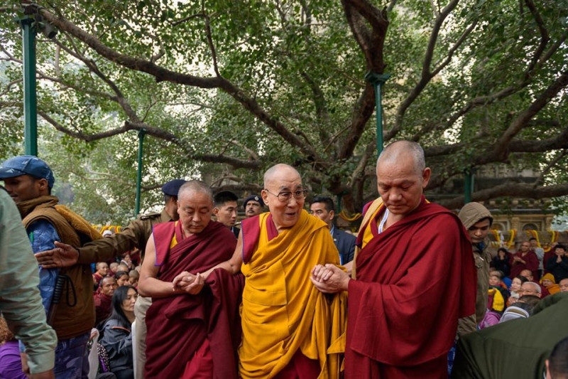 達賴喇嘛與各地信眾見面。   圖：翻攝達賴喇嘛臉書