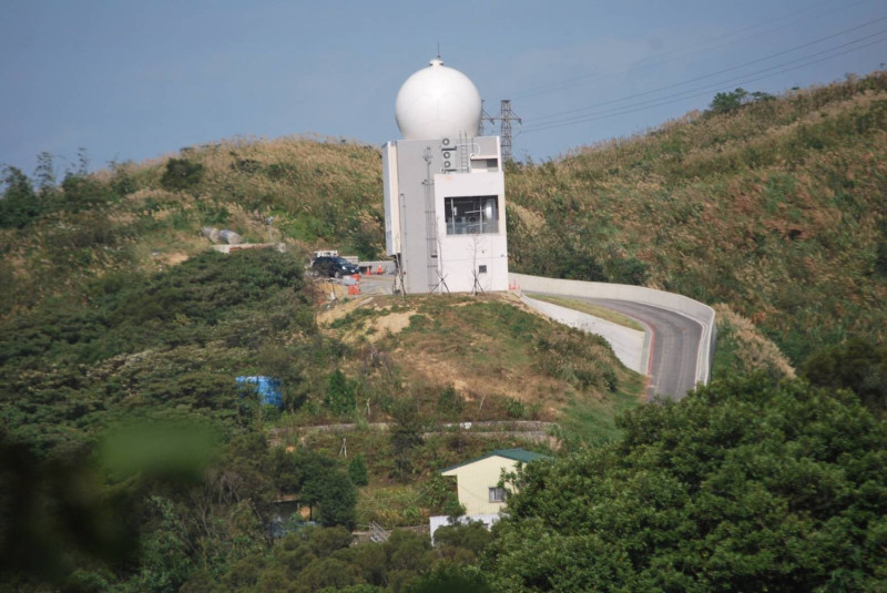 全台第3座降雨雷達今（27）日於新北市樹林區啟用，正式投入災害防救行列。   圖：中央氣象局／提供