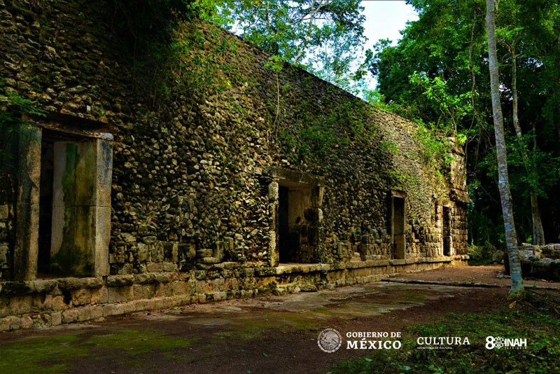考古學家在墨西哥東部熱門觀光城市坎昆附近的庫魯巴古城發現一座馬雅文明大型宮殿遺跡。   圖：取自INAHmx推特
