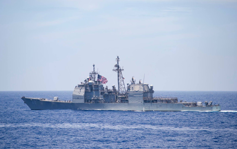 2018年7月航經台灣海峽的美軍神盾驅逐艦「班福德號」。   圖：取自USS Benfold (DDG 65)臉書