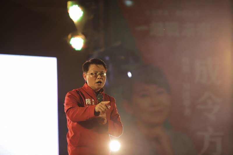 台灣基進黨主席陳奕齊對《反滲透法》表示祝福，並對執政黨願在大選前，討論具高度爭議性的法案感到欣慰。   圖：台灣基進/提供