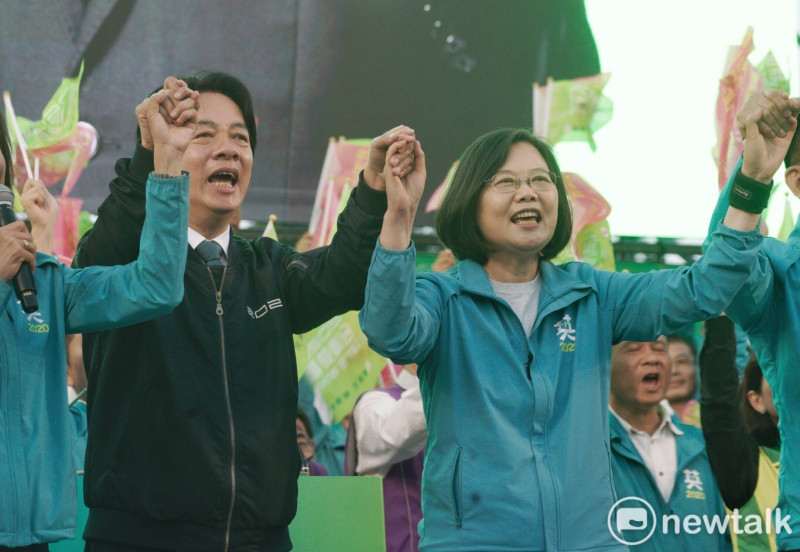 總統蔡英文、民進黨副總統候選人賴清德台南造勢。   圖：張良一 / 攝