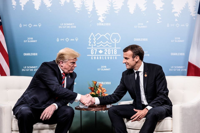 法國總統馬克宏（右）力挺美國總統川普，表示法國「完全支持盟友」。   圖：翻攝自馬克宏臉書