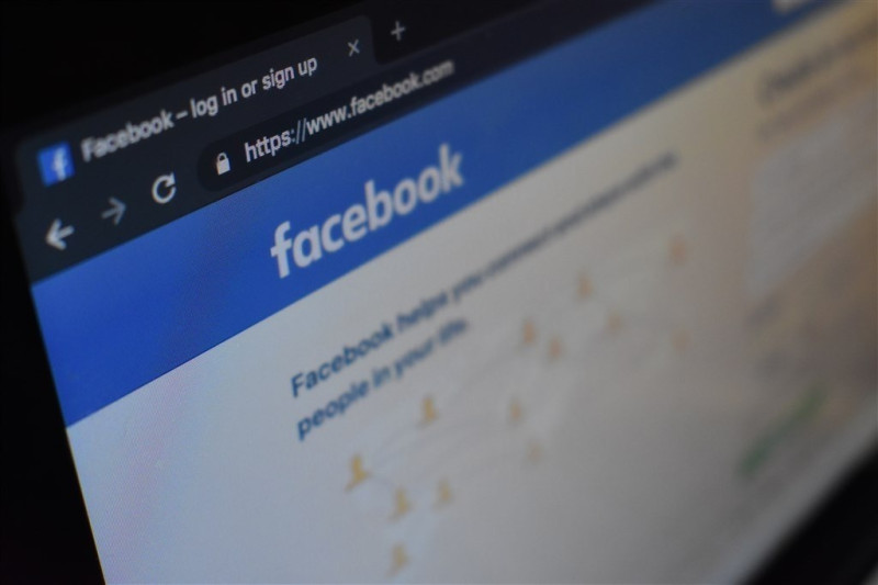 社群平台臉書表示，1月11日總統與立委選舉當天，符合法定投票年齡的臉書用戶將看到投票提醒通知。   圖：中央社／提供