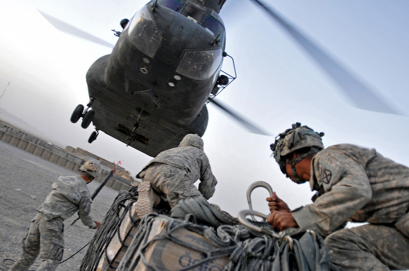 美軍已撤出在阿富汗90%以上的兵力，圖為美軍的的CH-47運輸機。   圖：翻攝維基百科