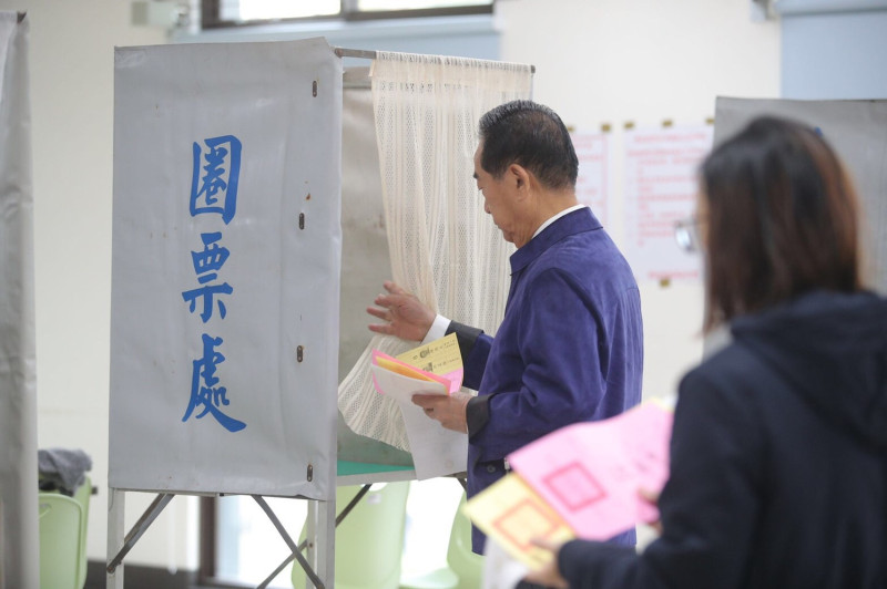 宋楚瑜表示，台灣人用理性投票，來表達人民的聲音，是作為台灣人的驕傲。   圖：宋楚瑜辦公室提供