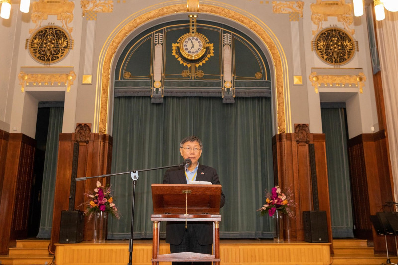 台北市長柯文哲正在歐洲參訪。   圖：台北市政府 / 提供