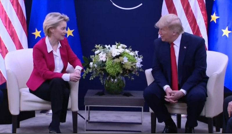 美國總統川普22日與歐盟執委會新主席范德賴恩會面。   圖：翻攝YouTube
